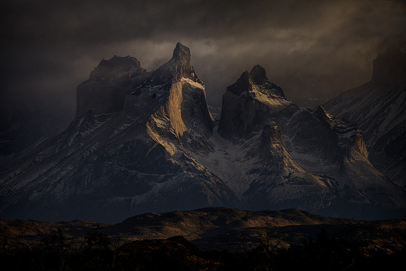 After the clouds uncovered Cuernos towers